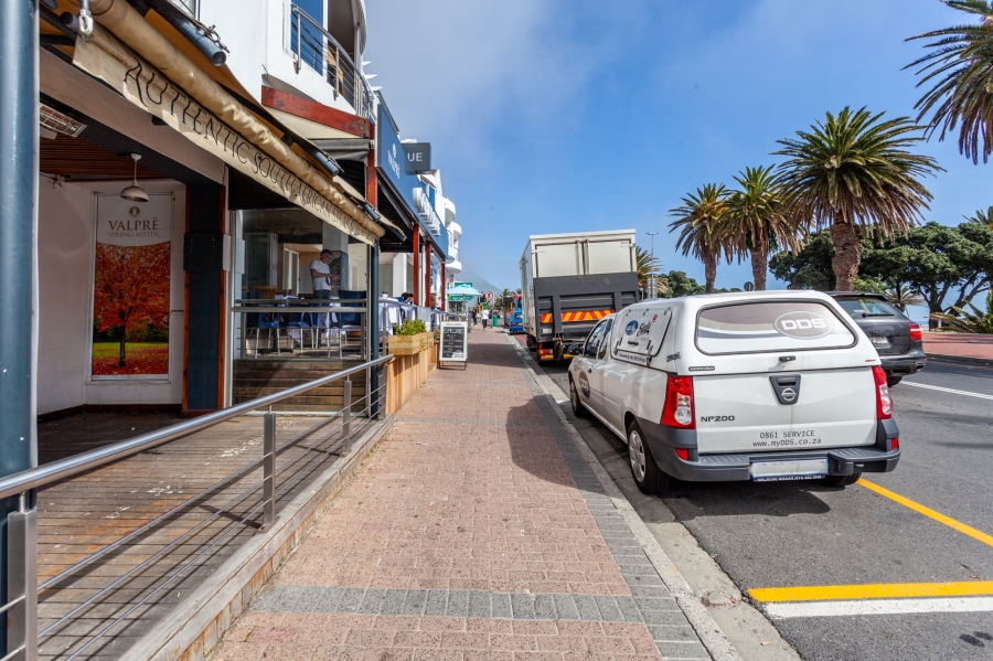 To Let commercial Property for Rent in Camps Bay Western Cape